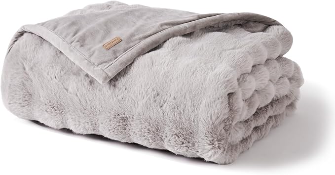 EVERGRACE Ultra Soft Luxury Fluffy Ridgeline Faux Rabbit Fur Throw Blanket, Thick Warm Fuzzy Blankets for Winter, Cozy Plush Reversible Blanket for Couch, Bed, Sofa, Taupe, 80x90 Inches, 870 GSM