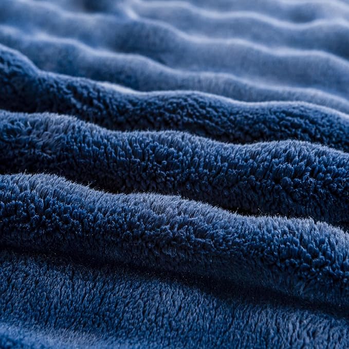 YUSOKI Luxury 3D Bubble Throw Blanket 2lb,All Ages,Home Decoration, (Navy,50 * 60inches)