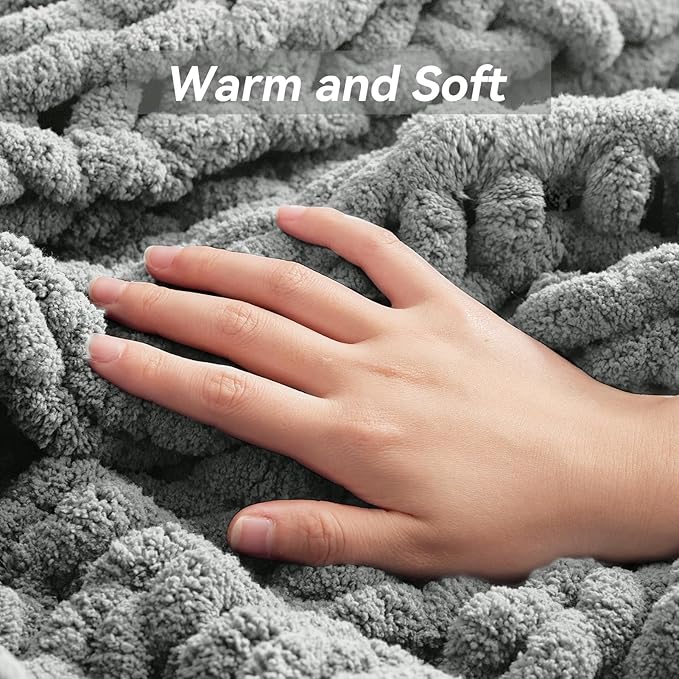 Chunky Knit Throw Blanket, 30''*40'' Knitted Throw Chenille Yarn for Bed Couch, Handmade Light Grey Crochet Big Thick Blanket, Machine Washable Cute Comfy Blanket for Home Decor