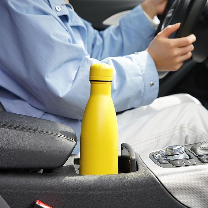 Insulated Water Bottles,25 oz Double Wall Stainless Steel Vacumm Metal Flask for Sports Travel,Yellow