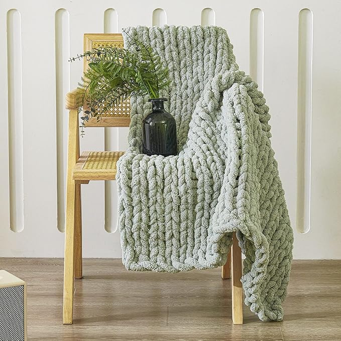 WESHIONGOO Chunky Knit Blanket Throw 40"×40" Knit Throw Blanket for Couch Bed Throw Blanket with Jumbo Chenille Yarn Thick 100% Handmade (Sage Green)