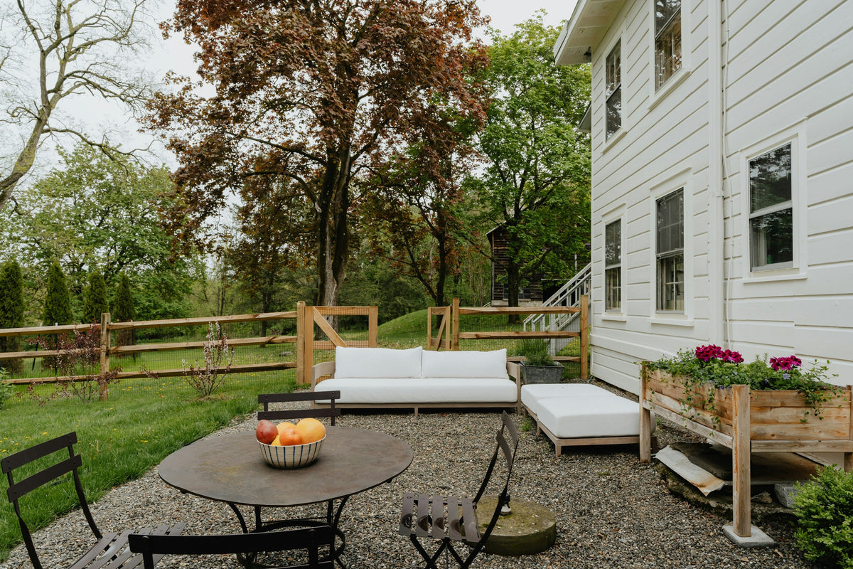 Outdoor & Patio Decor