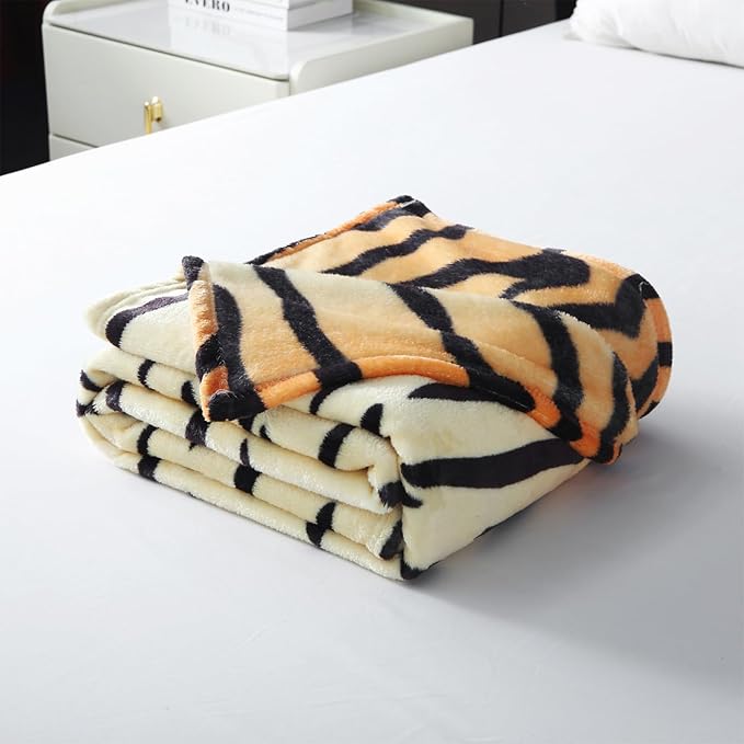 MERRYLIFE Tiger Stripe Print Throw Blanket Decorative Fleece Throw | Ultra-Plush Colorful | Couch Blanket Travel Lap | Home Gift Use(50" 60",Tiger)