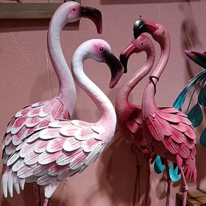 YOUKI Metal Yard Art Flamingo Decor Pink Flamingos for Yard Garden Statues Red Flamingo Yard Art Outdoor Sculptures for Outside Home Patio Lawn Ornaments Backyard Decor, Set of 2