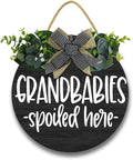 Grandbabies Spoiled Here Hanging Wall Sign for Front Door Home Kitchen Decor Rustic Wooden Round Sign Wall Decoration for Kitchen Dining Room Living Room Bedroom Outdoor