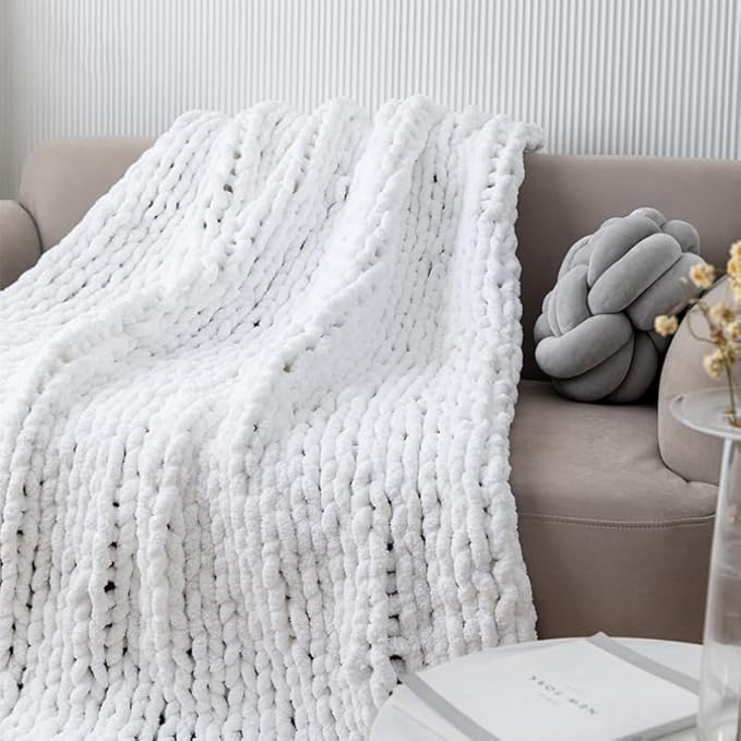 Chunky Knit Blanket Throw 48"*71", Hand Knitted Warm Chenille Throw Blanket, Home Decor Soft Thick Yarn Cable Knit Blanket,Soft Breathable Fleece Banket Christmas for Couch Bed Sofa Best Gift (White)
