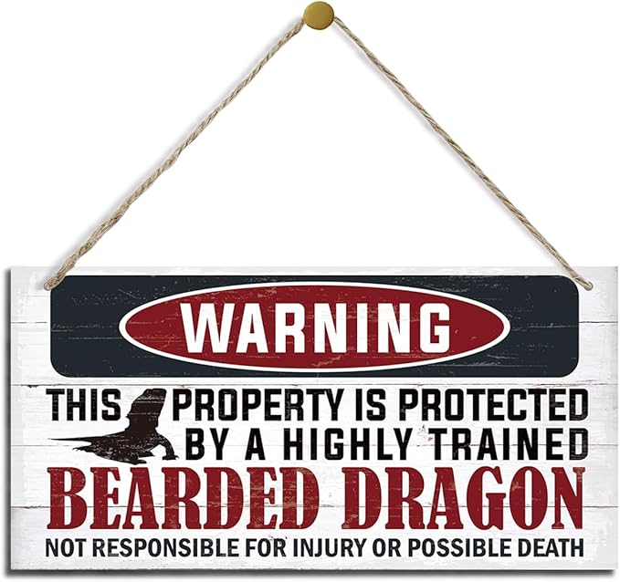 Funny Warning Signs, The Property is Protected By Highly Trained Bearded Dragon Sign, Decorative Wood Hanging Wood Plaque, Warning Wood Sign for Indoor Outdoor Use, Door Gate Hanger, House Decor