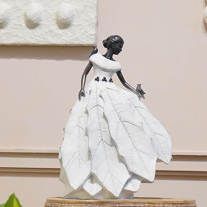 DiliComing Fairy Garden Accessories Outdoor Statue - Table Decor for Living Room Garden Maiden Bookshelf Decor Xmas Resin Holly Leaves Maiden White Statue 10.5 * 6.0 * 14.5 Inch