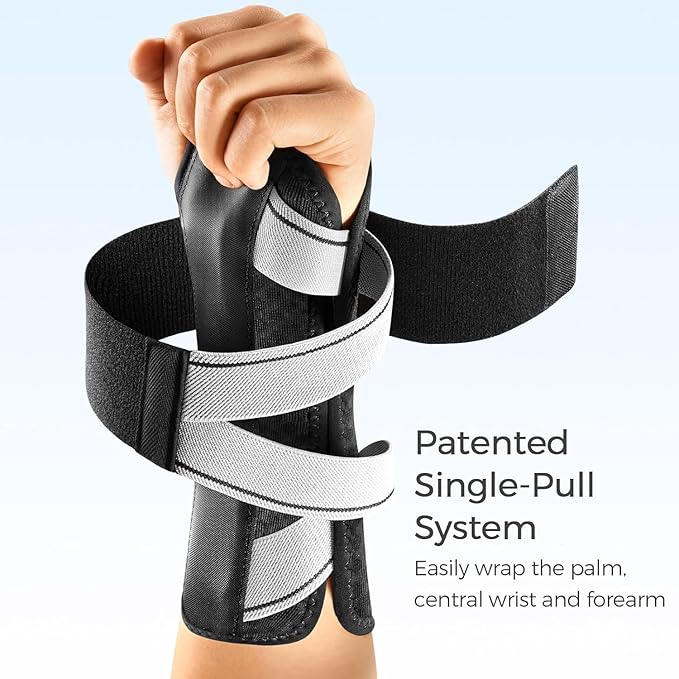 FREETOO Carpal Tunnel Wrist Brace Night Support Fit Right Hand for Work, Pain Relief Wrist Splint for Tendonitis, Arthritis, Sprain, Fit Women and Men, Wrist Immobilizer for Sleeping (XS, Black/Grey)