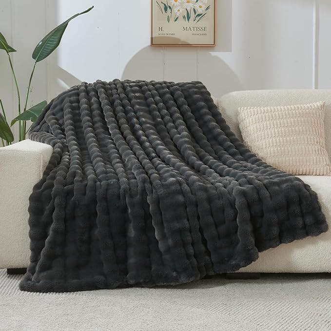 NEWCOSPLAY Faux Fur Twin Blanket Grey Bubble Blanket Thick Warm Soft for Couch Sofa Bed 550GSM (Grey, Twin(60"x80"))