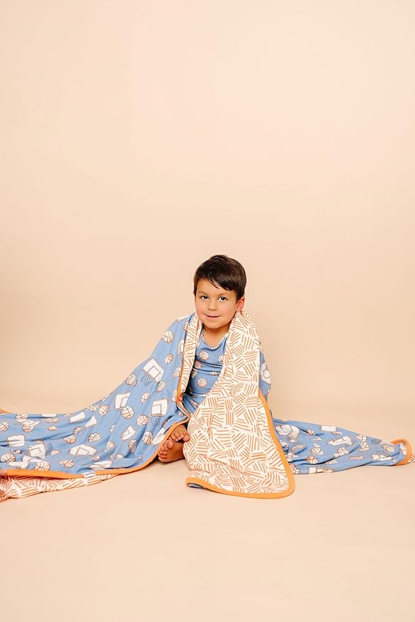 Copper Pearl Jumbo Premium Knit 3 Layer Stretchy Throw Blanket 'Dunk'