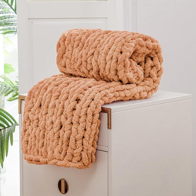 WESHIONGOO Chunky Knit Blanket Throw Knitted Throw Blankets for Couch Bed Fluffy Soft Blanket with Jumbo Chenille Yarn Thick 100% Handmade(40"*40")