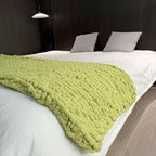 Chunky Knit Blanket Throw 48"x71", Chenille Throw Blankets, Handmade Warm & Cozy Blanket Couch Bed Home Decor, Soft Breathable Banket, Christmas for Couch Bed Sofa Best Gift (Green)
