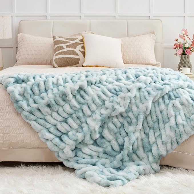 Ultra Soft Luxury Faux Fur Twin Blanket for Counch,Fuzzy Fluffy Plush Warm Cozy Elegant Wrinkled Blanket for Sofa Bedroom Living Room,（60"x80",Tie-dye Freshwater Blue）