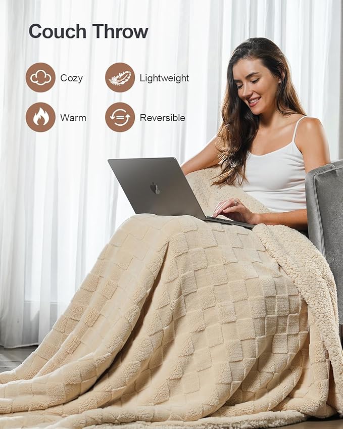 Pawque Super Soft Cozy Throw Blanket Twin Size for Couch Bed, Fluffy Sherpa Fleece Reversible Thick Warm Fuzzy Blanket for All-Season, 3D Checkered Jacquard Decorative Blankets, Khaki, 60" x 80"