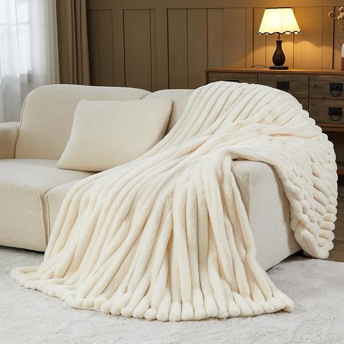 NEWCOSPLAY Faux Fur Twin Blanket Ivory 3D Ribbed Plush Thick Warm Blanket for Couch Sofa Bed 850GSM (Ivory Ribbed, Twin(60"x80"))
