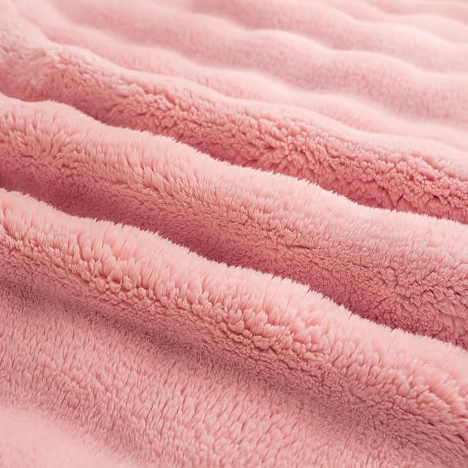 YUSOKI Luxury 3D Bubble Throw Blanket 5lb,All Ages,Home Decoration, (Light Pink,90 * 90inches)