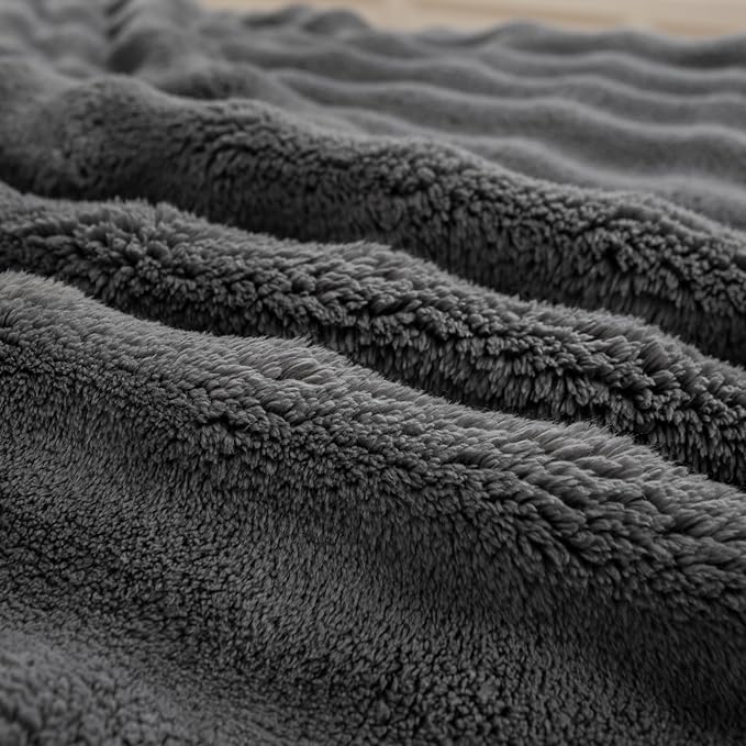 YUSOKI Luxury 3D Bubble Throw Blanket 2lb,All Ages,Home Decoration, (Grey,50 * 60inches)