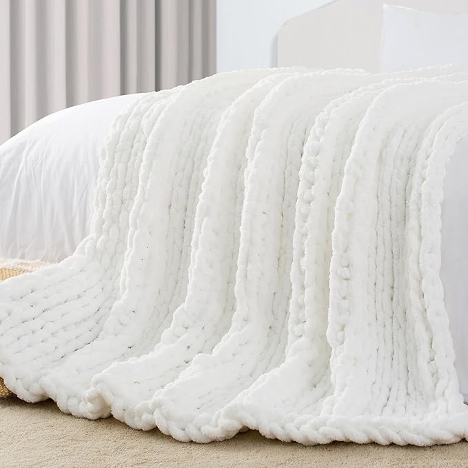 Carriediosa Chunky Knit Throw Blanket 60" X 80" Twin, 100% Hand Made Large Chenille Loop Yarn Soft Fluffy Throws for Couch Sofa Bed, Big Crochet Cozy Heavy Thick Cable Woven Blankets, Snow White