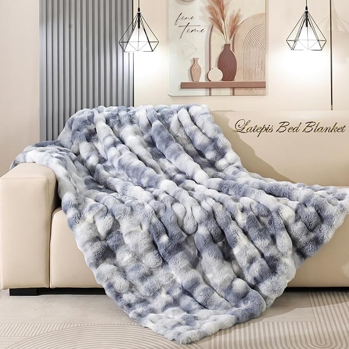 Latepis Faux Fur Throw Blanket for Couch, Soft Luxury Faux Fur Bubble Blanket for Sofa and Bedroom, Plush Thick Warm Cozy Fluffy Blanket for All Seasons, 50” x 60”, Tie-dye Blue