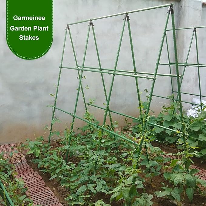 Garmeinea Garden Stakes 30 Inches Plastic Coated Steel Plant Stakes for Growing Climbing Plants, Pack of 25