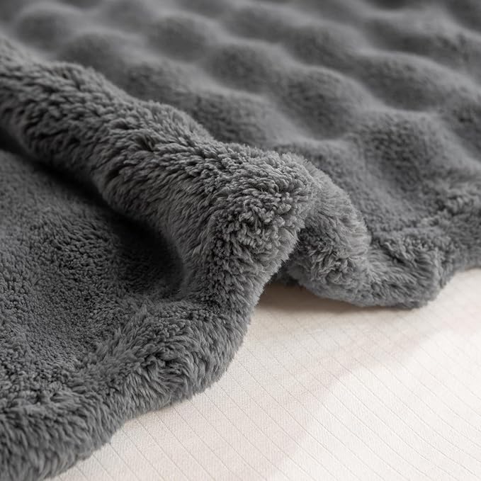 YUSOKI Luxury 3D Bubble Throw Blanket 2lb,All Ages,Home Decoration, (Grey,50 * 60inches)