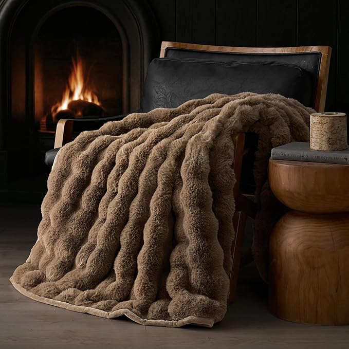 EVERGRACE Ultra Soft Luxury Fluffy Ridgeline Faux Rabbit Fur Throw Blanket, Thick Warm Fuzzy Blankets for Bed, Cozy Plush Reversible Blanket for Couch, Chair, Sofa, Natural Tan, 60x80 Inches, 870 GSM