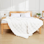 Latepis White Faux Fur Throw Blanket Cozy Bubble Blankets Soft Fuzzy Thick Living Room Blanket for Couch Sofa Bedroom Plush Warm Fluffy Blanket for All Seasons Luxury Throw 50x60 Inch, 860gsm