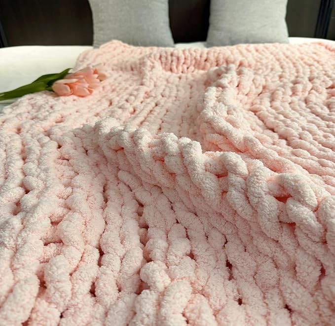 Chunky Knit Blanket Throw 40"×40", Chenille Throw Blankets, Handmade Warm & Cozy Blanket Couch Bed Home Decor, Soft Breathable Fleece Banket, Christmas for Couch Bed Sofa Best Gift (Pink)