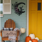 Halloween Wreaths for Front Door with Light, Black Cat on Moon Garland with Rose Wreath Decor, Halloween Decorations Crescent Moon Wreath for Home Party Window Wall Indoor Outdoor (black flower)