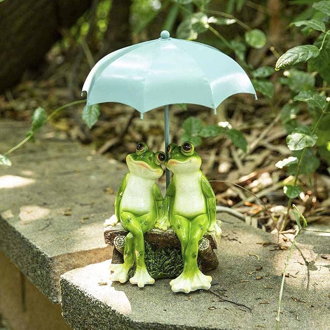 Frog Statue Garden - Resin Happy Couple Frogs on Bench Figurines - Summer Decorations for Patio, Yard, Lawn, Porch - Cute Garden Frog Decor - Ornament Gift