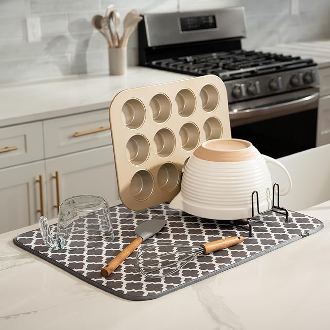 S&T INC. Dish Drying Mat XL, 18” x 24”, Absorbent Microfiber Kitchen Counter Mat, Dish Drying Pad for Dishes, Utensils, Pots and Pans, Extra Large, Pewter Grey Trellis