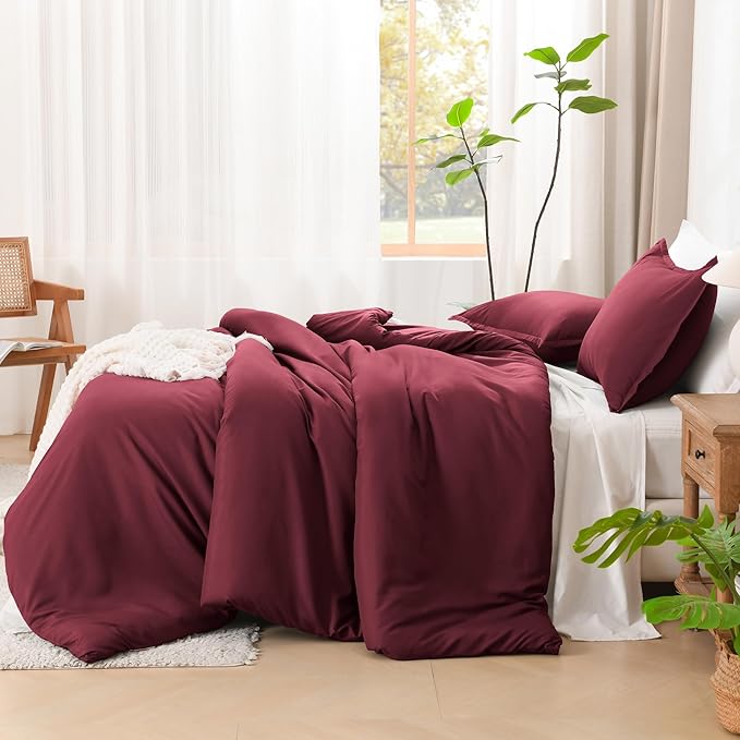 Litanika Burgundy Red Comforter Set King Size, 3 Pieces Lightweight Solid Bedding Comforter Set, All Season Fluffy Bed Set (104x90In Comforter & 2 Pillowcases)