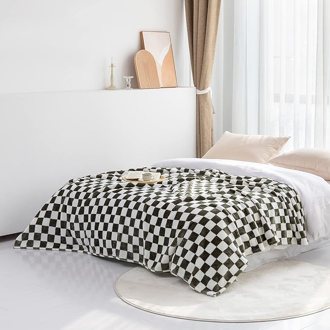 LOMAO Throw Blankets Flannel Blanket with Checkerboard Grid Pattern Soft Throw Blanket for Couch, Bed, Sofa Luxurious Warm and Cozy for All Seasons (Dark Olive, 50"x60")