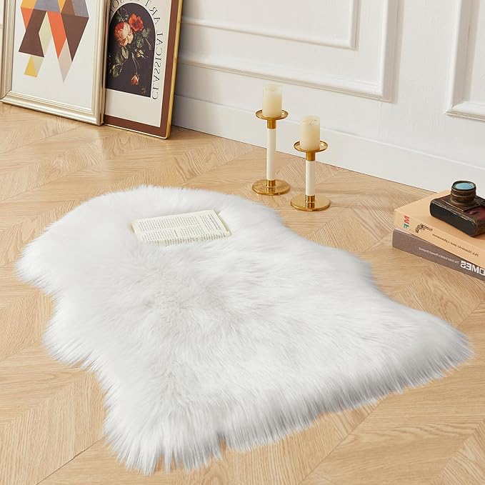 AMTOVO Faux Fur Rug, White Small Area Rug, Fluffy Sheepskin Rug, Fuzzy Ultra Soft 2 x 3 ft Shag Rugs for Bedroom Sofa Throw Cushion Room Decor, Sheepskin