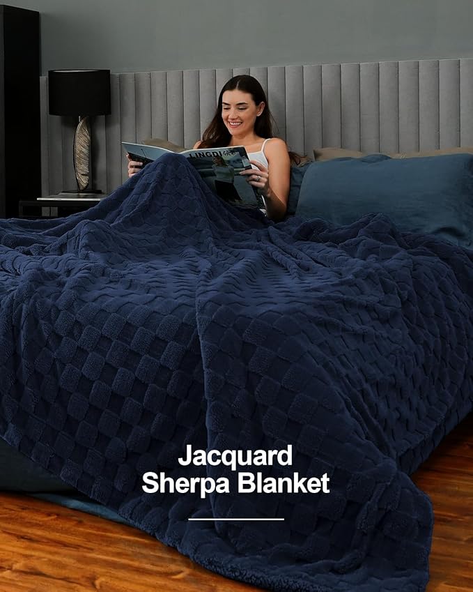 Pawque Super Soft Cozy Throw Blanket King Size for Couch Bed, Fluffy Sherpa Fleece Reversible Thick Warm Fuzzy Blanket for All-Season, 3D Checkered Jacquard Decorative Blankets, Navy Blue, 108"x90"