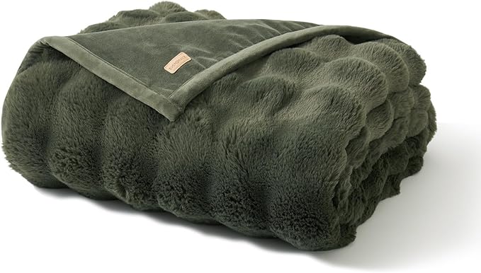 EVERGRACE Ultra Soft Luxury Fluffy Ridgeline Faux Rabbit Fur Throw Blanket, Thick Warm Bubble Throw for Bed, Cozy Plush Reversible Blankets for Couch, Chair, Sofa, Green, 50x60 Inches, 870 GSM
