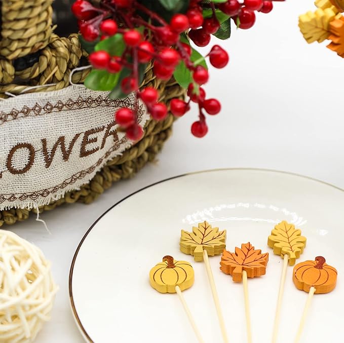 Fall Cocktail Picks Pumpkin Maple Leaf Assorted Autumn Theme Toothpicks Fruit Drinks Dessert Sticks Food Sandwich Appetizer Charcuterie Skewers, for Thanksgiving Decorations Party Supplies (100)