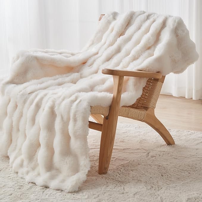 Lotus Karen Faux Fur Throw Blanket Cream White - Big Bubble Rabbit Fluff Blanket for Couch, Small Fluffy Fuzzy Cozy Blanket, Thick Furry Plush Shaggy Blankets, 50x60 Inches