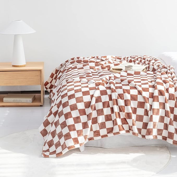 LOMAO Throw Blankets Flannel Blanket with Checkerboard Grid Pattern Soft Throw Blanket for Couch, Bed, Sofa Luxurious Warm and Cozy for All Seasons (Maple Brown, 60"x80")