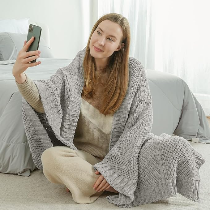 Amélie Home Chenille Knit Throw Blanket for Couch, Chevron Texture Decorative Soft Blanket for Sofa, Bed & Chair, 60"x80", Light Grey