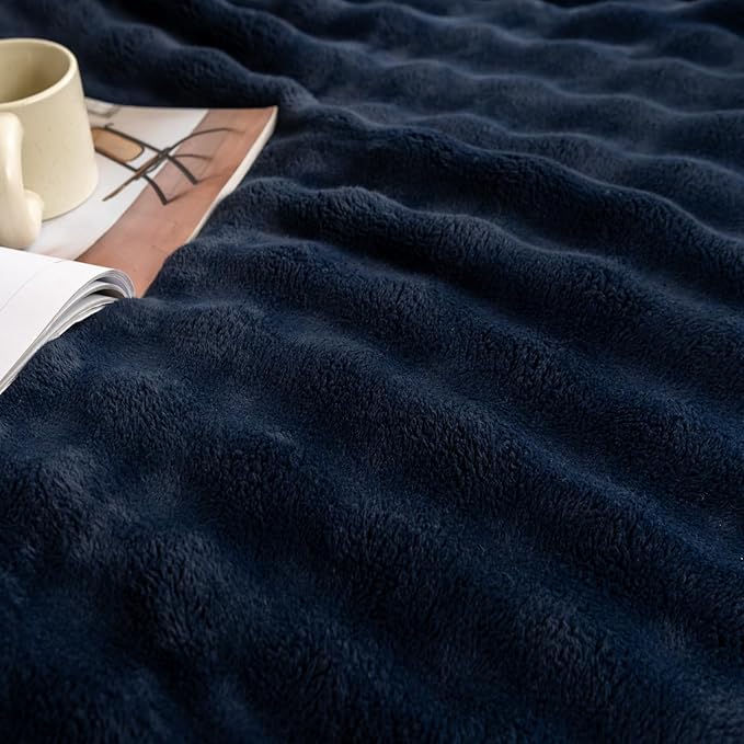 YUSOKI Luxury 3D Bubble Throw Blanket 3.1lb,All Ages,Home Decoration, (Navy,60 * 80inches)