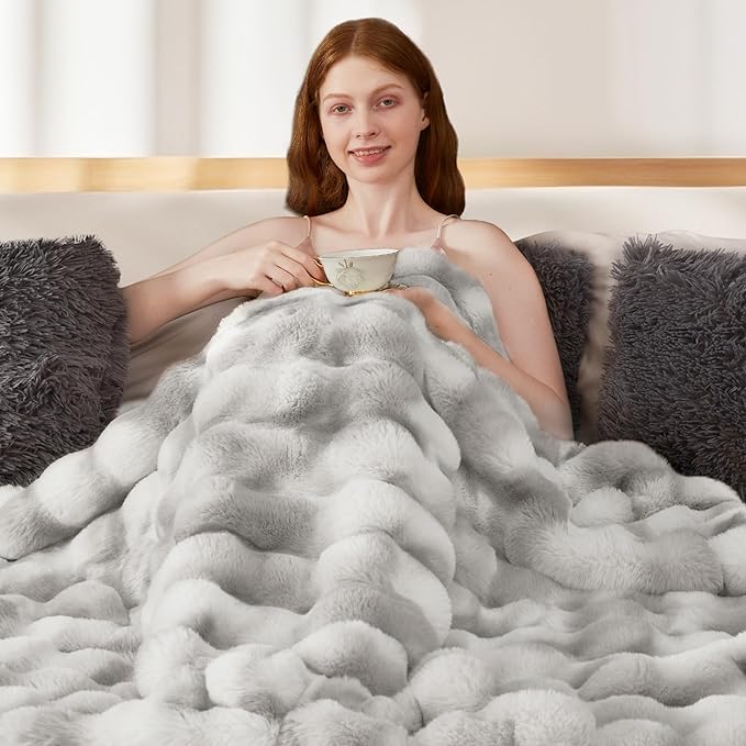 Touchat Luxury 1000GSM Faux Rabbit Fur Throw Blanket, Super Heavy Warm Cozy Grey Blankets for Couch Bed Sofa, Ruched Plush Fuzzy Elegant Soft Reversible Mink Blanket for Living Room Bedroom