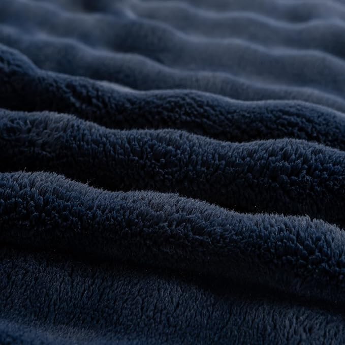 YUSOKI Luxury 3D Bubble Throw Blanket 3.1lb,All Ages,Home Decoration, (Navy,60 * 80inches)