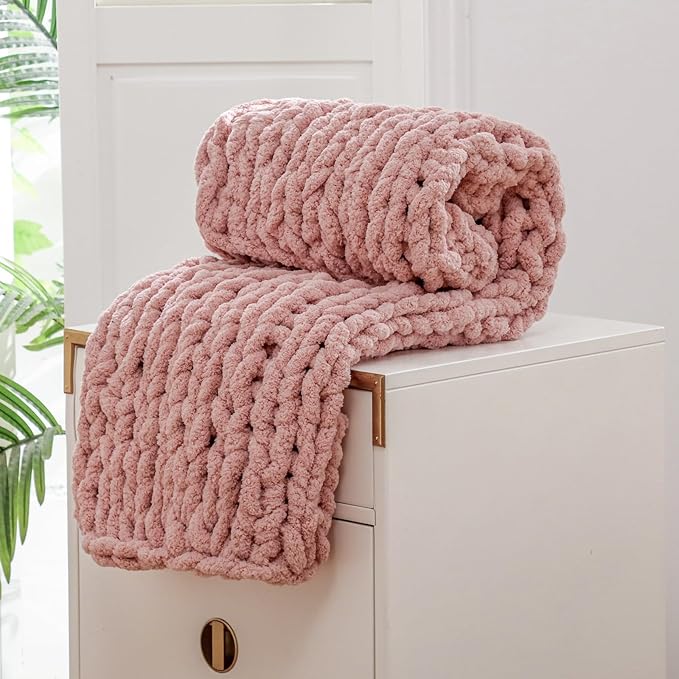 WESHIONGOO Chunky Knit Blanket Throw 40"×40" Knitted Throw Blankets for Couch Bed Fluffy Soft Blanket with Jumbo Chenille Yarn Thick 100% Handmade(Pink)