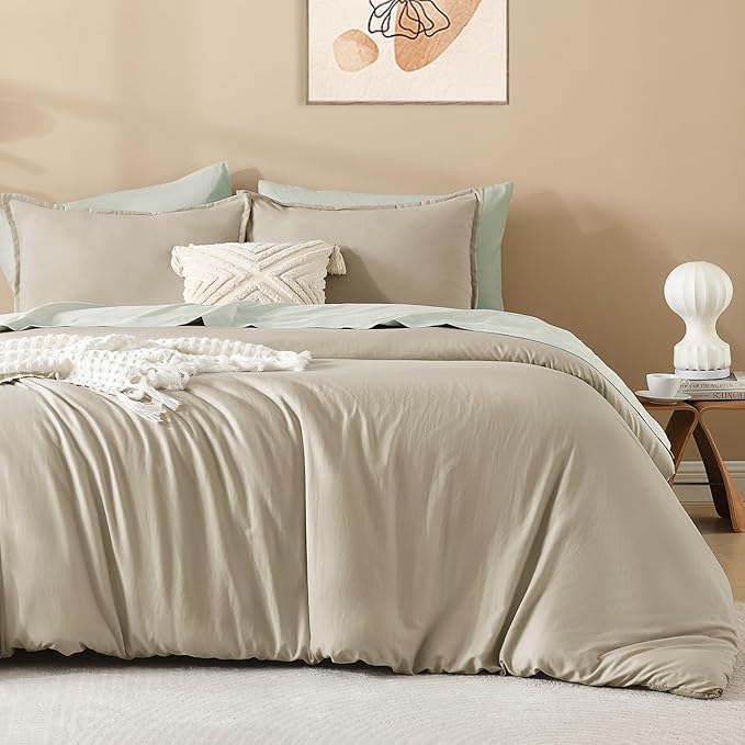 Litanika Comforters Oatmeal Oversized King Size, 3 Pieces Lightweight Solid Bedding Comforter Set, All Season Fluffy Bed Set (120x98In Comforter & 2 Pillowcases)