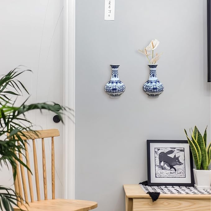 Set of Two Blue and White Porcelain Wall Vases for Flowers – Handmade Chinoiserie Ceramic Wall Mounted Flower Vase, Decorative Hanging Vases for Living Room, Bookshelf & Indoor Décor