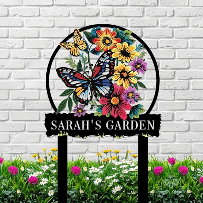 Personalized Butterfly Metal Sign with Stake,Custom Gardener Family Name Signs Outdoor Decorate,Customized Garden Accessories Decor for Mother's Day,Sunflowers Plaques for Patio Lawn Porch Backyard