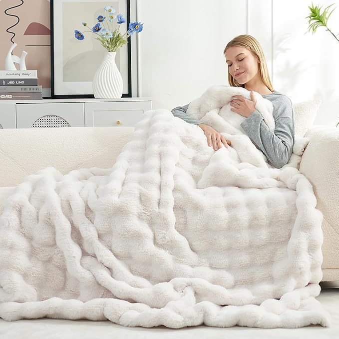 Cozy Bliss Faux Fur Throw Blanket for Couch, Fuzzy Soft Plush Thick Bubble Blanket for Sofa Bedroom Living Room, 108 * 90 Inches Cream White