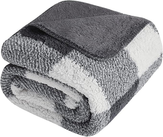 LURKA Checkered Sherpa Fleece Queen-Size Bed Blanket - Extra Thick and Warm Winter Soft Fuzzy Plush Blanket for Couches, Beds & Pets, Smoke Grey, 90x90 Inches